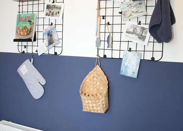 Friedrichstrasse 23, App 34 *